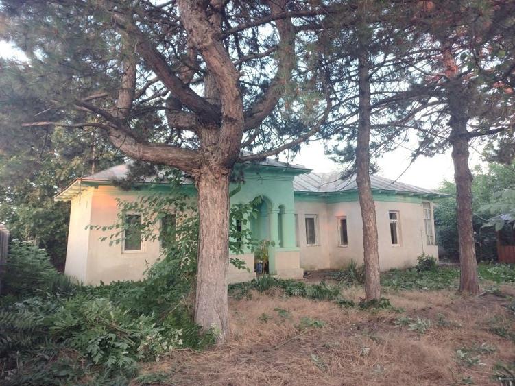 Casă cu 4 camere în Ciocănești