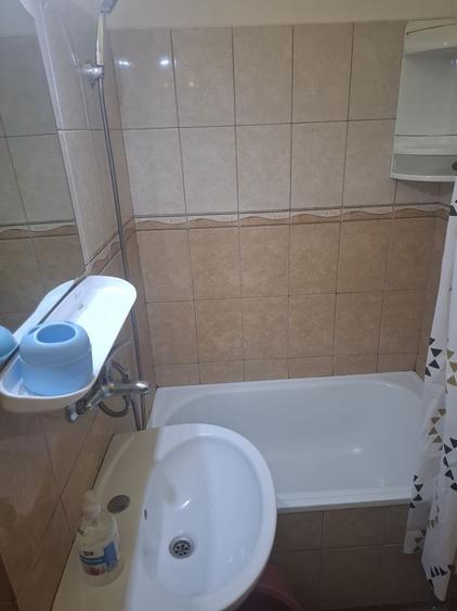 Apartament cu 2 camere semidecomandat în Valea Rosie