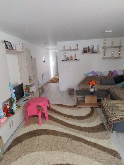 Casă cu 4 camere cu Teren 670 Mp în Câmpia Turzii