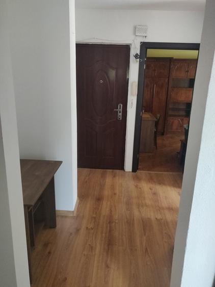 Apartament cu 2 camere decomandat în Nufărul
