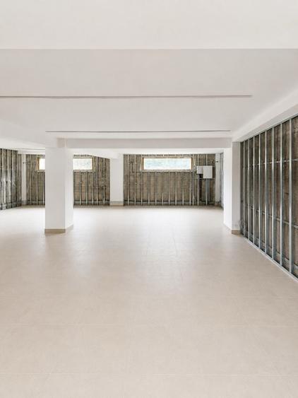 Spațiu comercial, de 250 mp, în Central