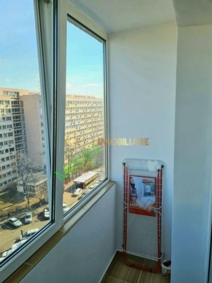 Garsonieră decomandată, mobilată în Dristor