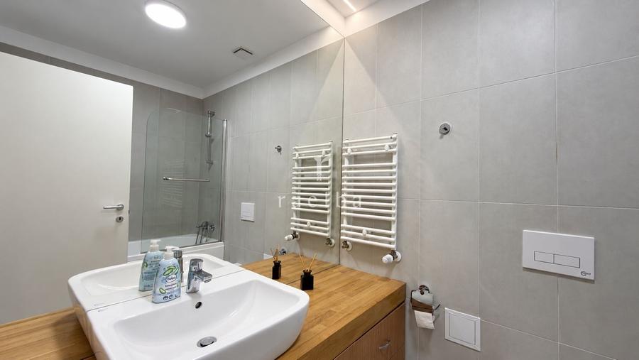 Apartament cu 2 camere decomandat, mobilat în Pantelimon