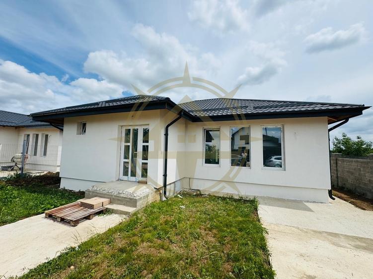 Casă cu 3 camere cu Teren 407 Mp în Crevedia