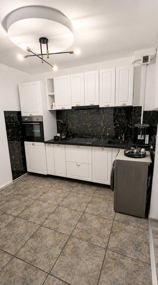 Vand casa mobilata si renovata in Piata Cluj - 8