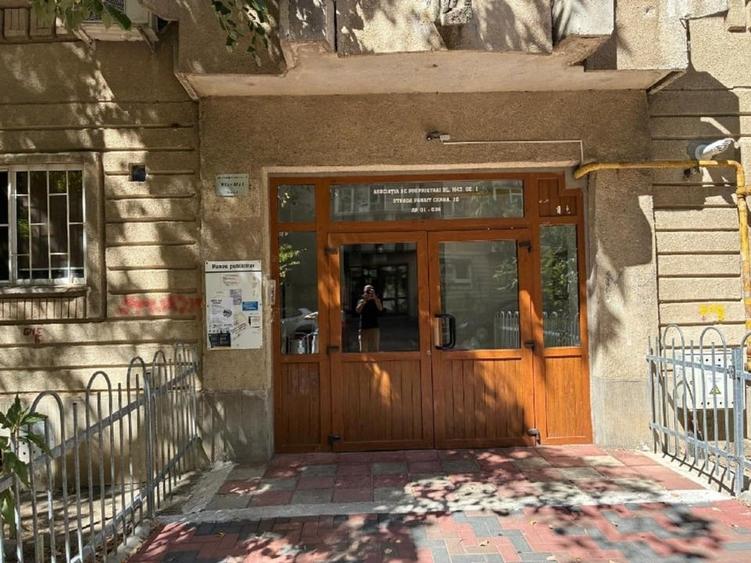 Apartament cu 2 camere decomandat, mobilat în Nerva Traian