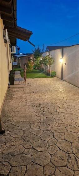 Casă cu 4 camere cu Teren 303 Mp în Sântandrei
