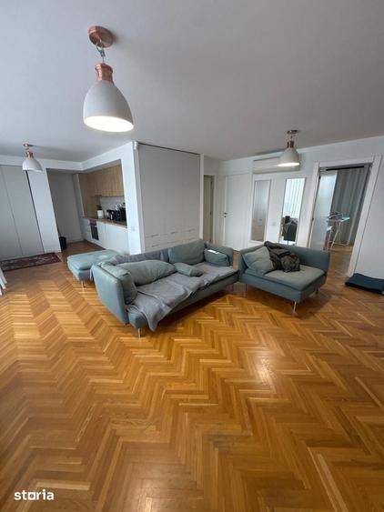 Apartament cu 6 camere în Victoriei