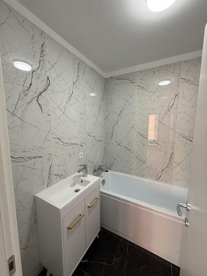 Apartament cu 2 camere semidecomandat în Aviației