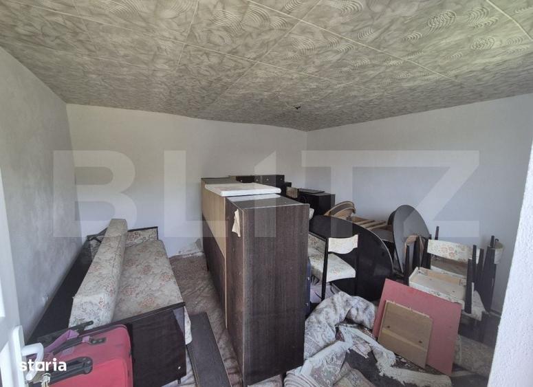 Casă cu 3 camere în Iezureni