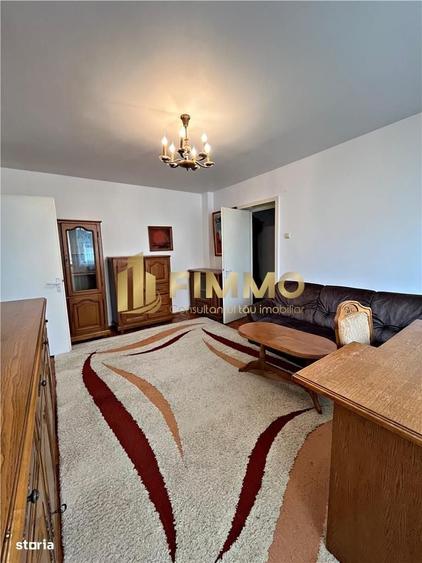 Apartament cu 2 camere semidecomandat în Roșu
