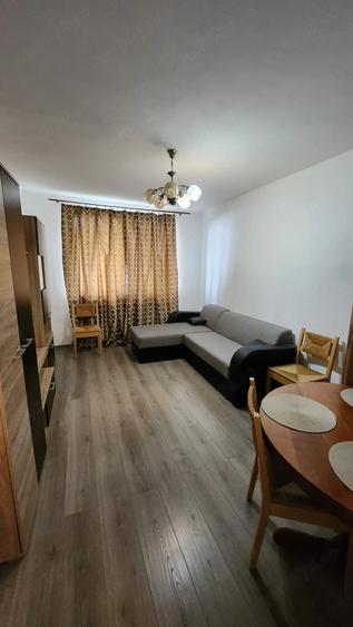 Apartament cu 2 camere decomandat în Exterior Vest