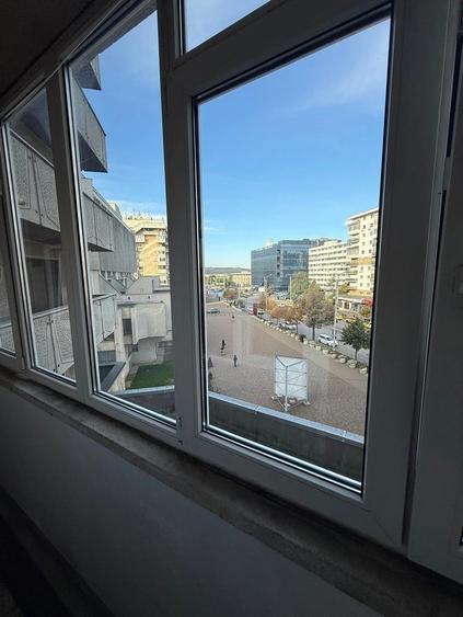 Garsonieră decomandată în Palat