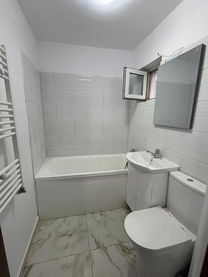 Apartament cu 2 camere semidecomandat în Giurgiului