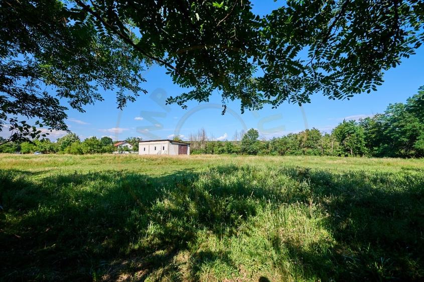 Casă individuală cu 1 camere cu Teren 1100 Mp în Budeasa Mare