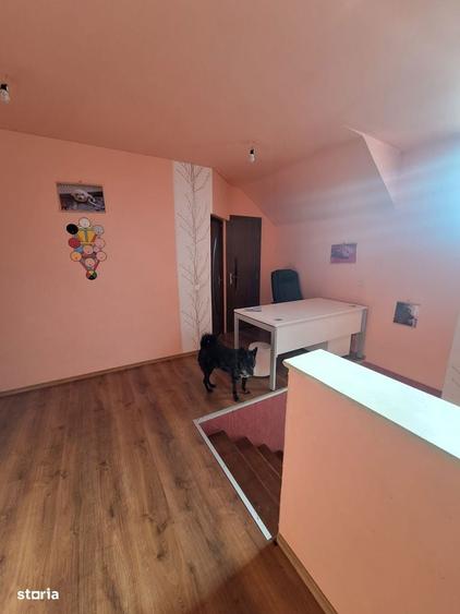 Casă cu 5 camere cu Teren 717 Mp în Central