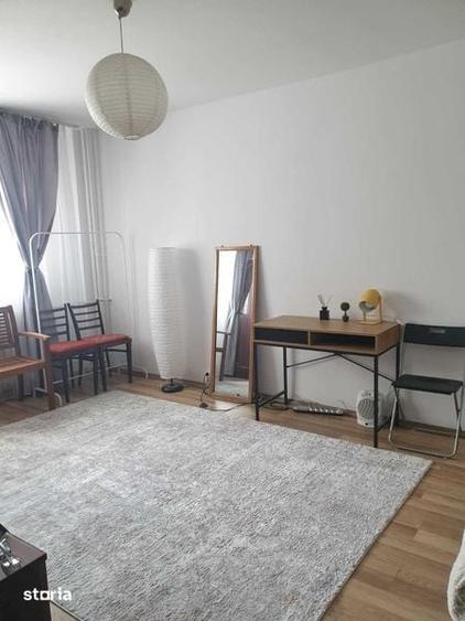 Apartament cu 3 camere decomandat în Grivița
