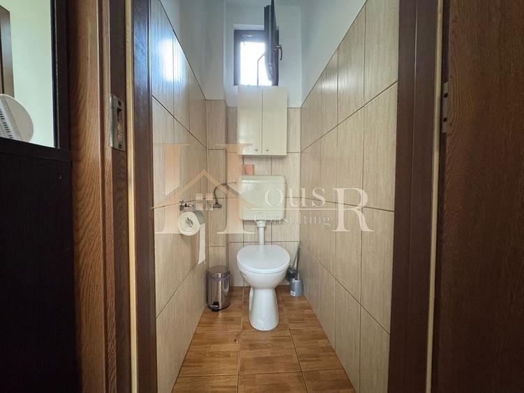 Apartament cu 3 camere semidecomandat, mobilat în Central