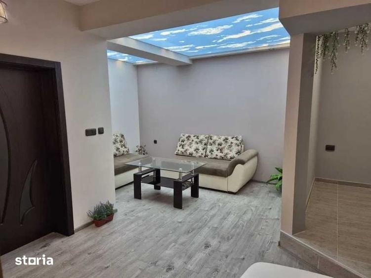 Apartament cu 3 camere în Traian