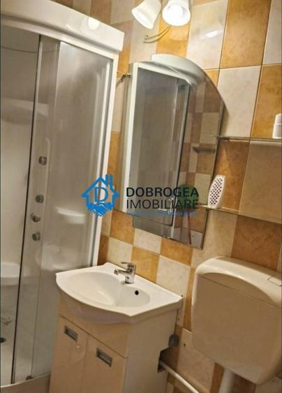 Apartament cu 2 camere decomandat, mobilat în Spitalului