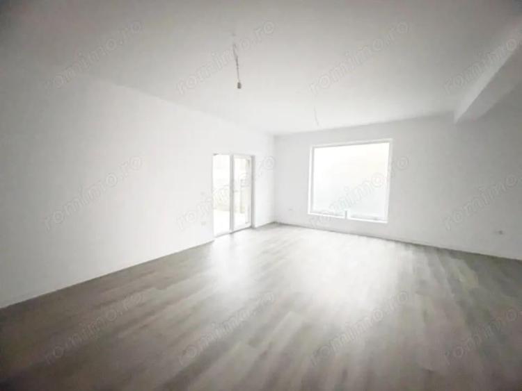 Casă cu 4 camere cu Teren 16 Mp în Utvin