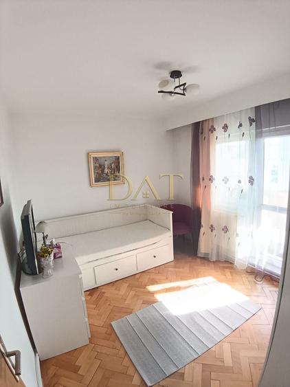 Apartament cu 4 camere în Central