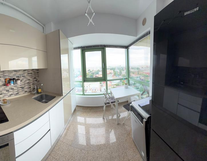 Apartament cu 2 camere decomandat în Barbu Văcărescu