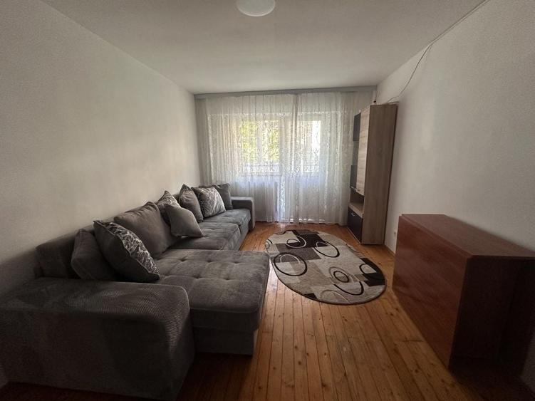 Inchiriez apartament cu 3 camere, Tatarasi - 2