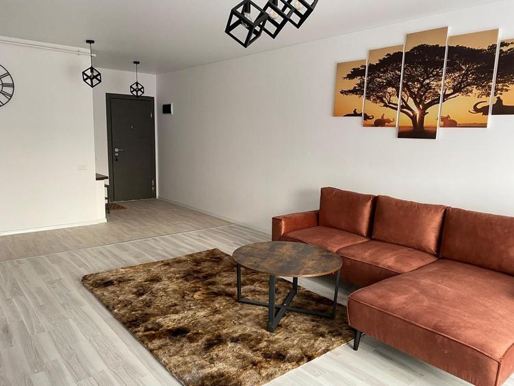 Apartament cu 2 camere, mobilat în Parcul Carol