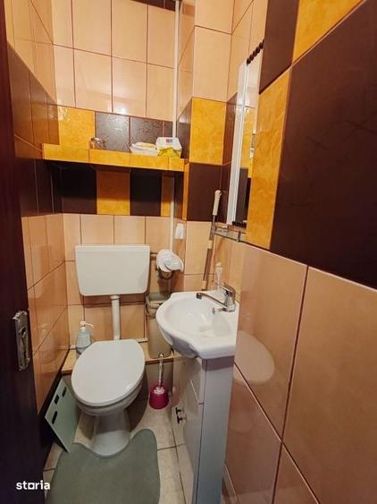 Apartament cu 4 camere decomandat în Central