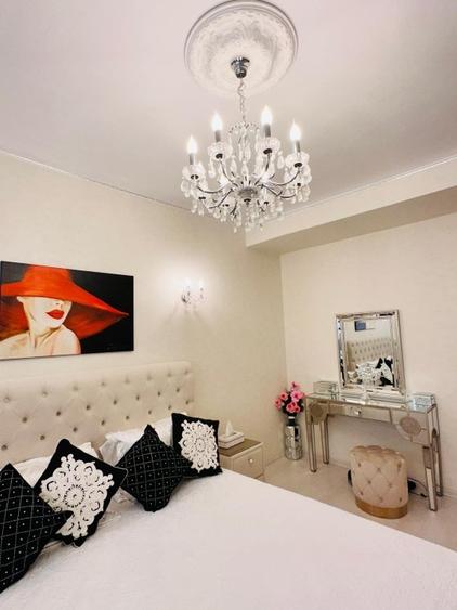 Apartament cu 3 camere semidecomandat în Drumul Taberei