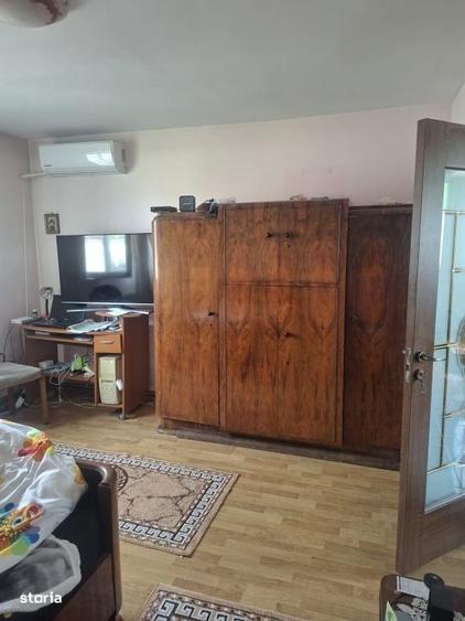 Casă cu 4 camere cu Teren 1000 Mp în Târgșoru Vechi