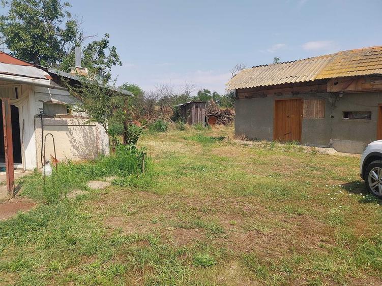 Casă cu 3 camere în Cudalbi