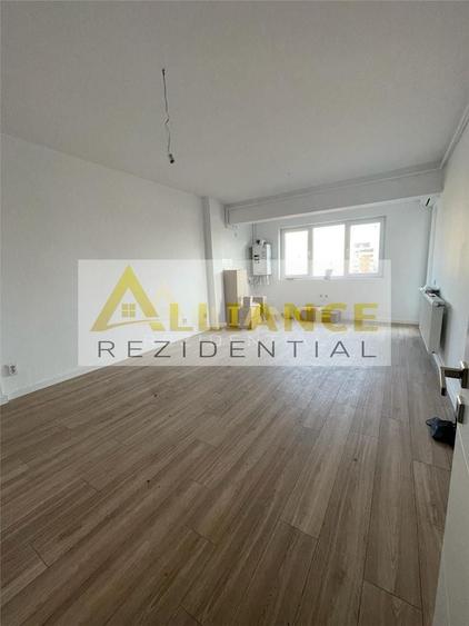Apartament cu 2 camere semidecomandat în Sud