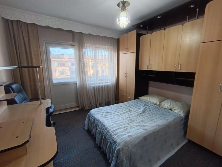 Apartament cu 2 camere decomandat, mobilat în Hotvon