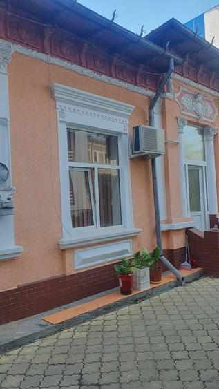 Casă individuală cu 3 camere cu Canalizare în Iancului