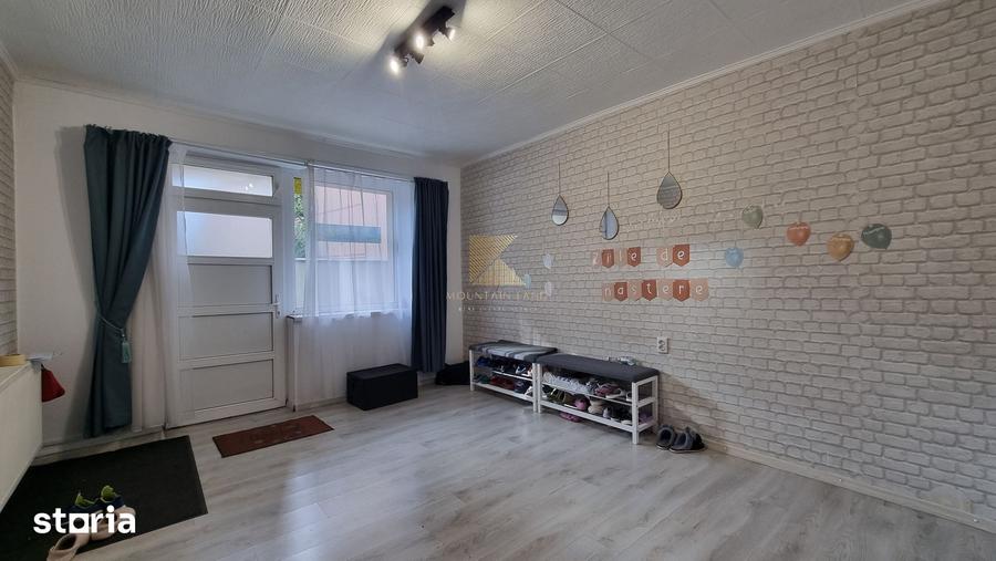 Spațiu comercial, de 100 mp, în Florilor