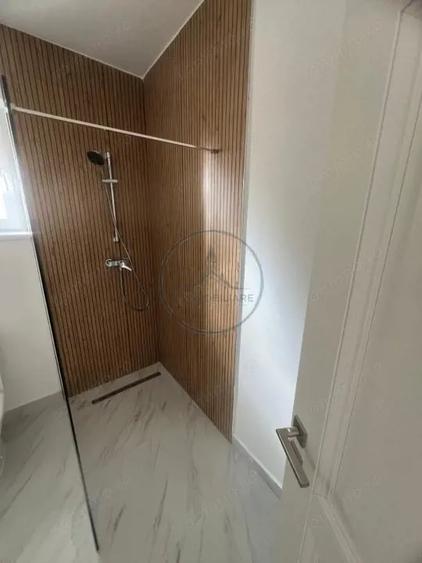 Apartament cu 3 camere decomandat în Unirea