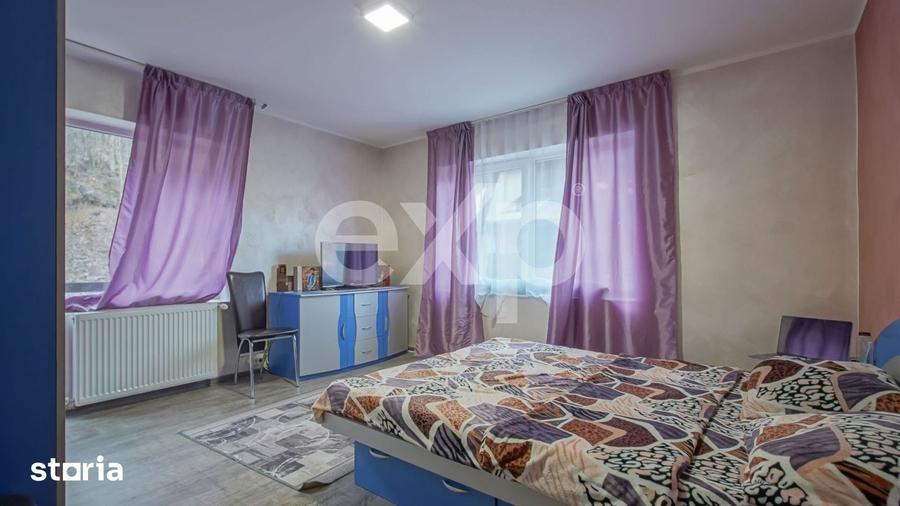 Casă cu 6 camere cu Teren 698 Mp în Bunloc