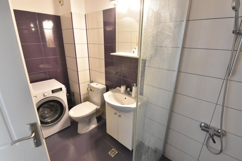 Apartament cu 2 camere decomandat în Militari