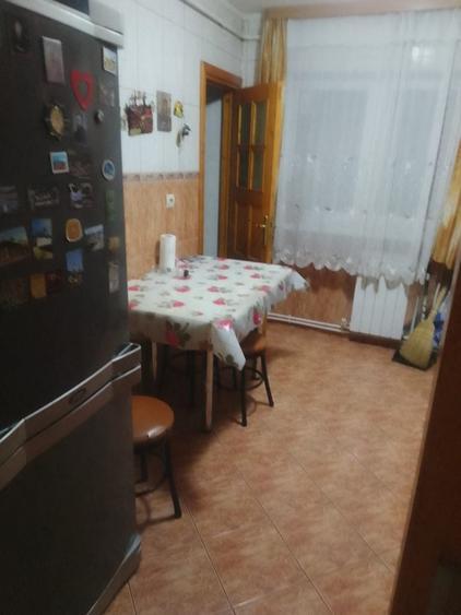 Apartament cu 2 camere semidecomandat în Exterior Vest