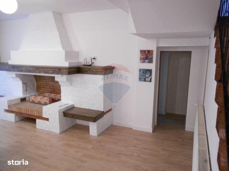 Spațiu comercial, de 393 mp, în Ștrand