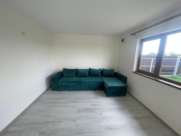 Casă cu 2 camere cu Teren 700 Mp în Piscu