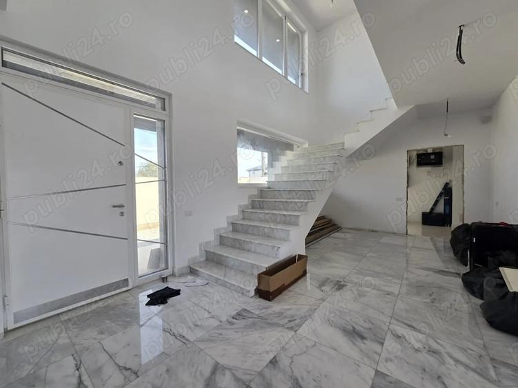 Casă cu 4 camere cu Teren 1050 Mp în Bălăceanca