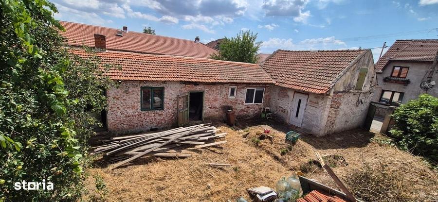 Casă cu 3 camere cu Teren 572 Mp în Aradul Nou