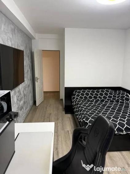 Apartament cu 3 camere decomandat în Valea Rosie