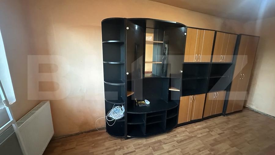Garsonieră semidecomandată, mobilată în Orăștie