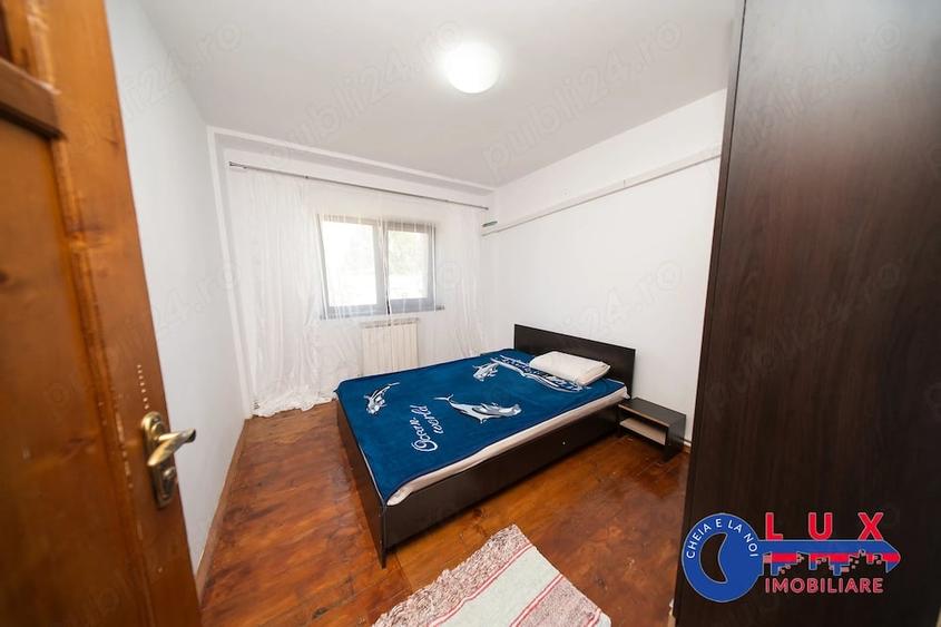 Apartament cu 3 camere decomandat în Babadag