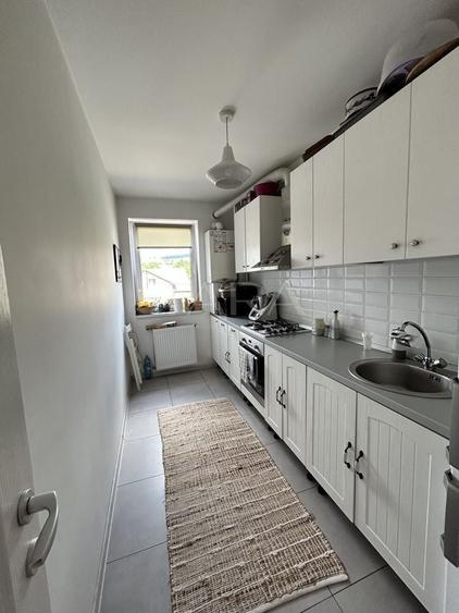 Apartament cu 2 camere semidecomandat, mobilat în Dâmbul Rotund