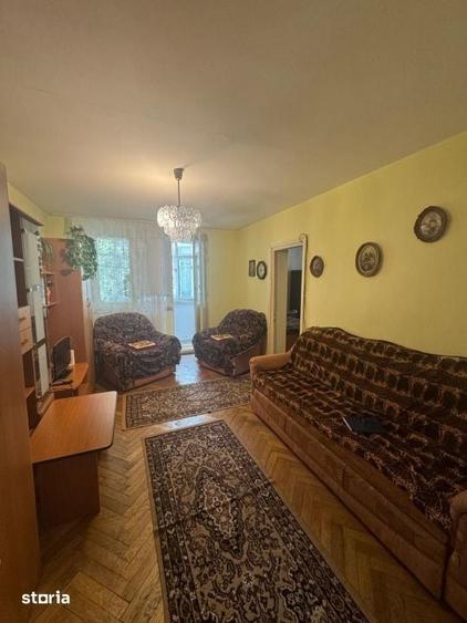 Apartament cu 2 camere decomandat în Calea București